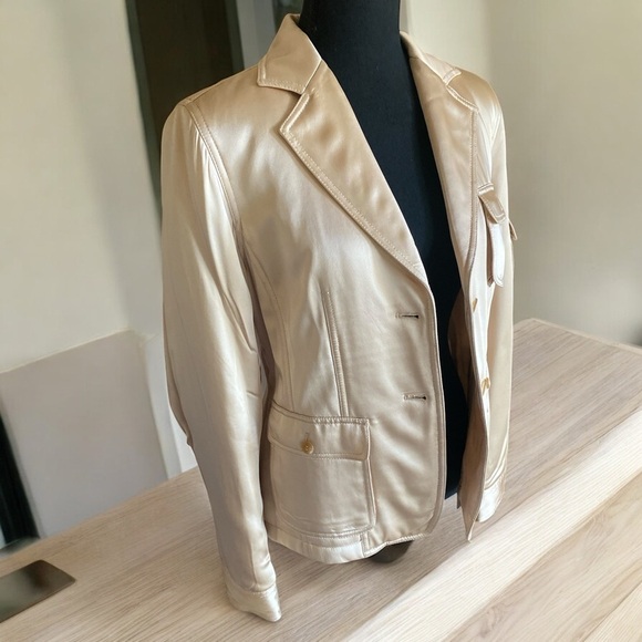 ESTHER CHEN Tan Two Button Satiny Acetate/Rayon Jacket Women’s Size 6 - Picture 1 of 11